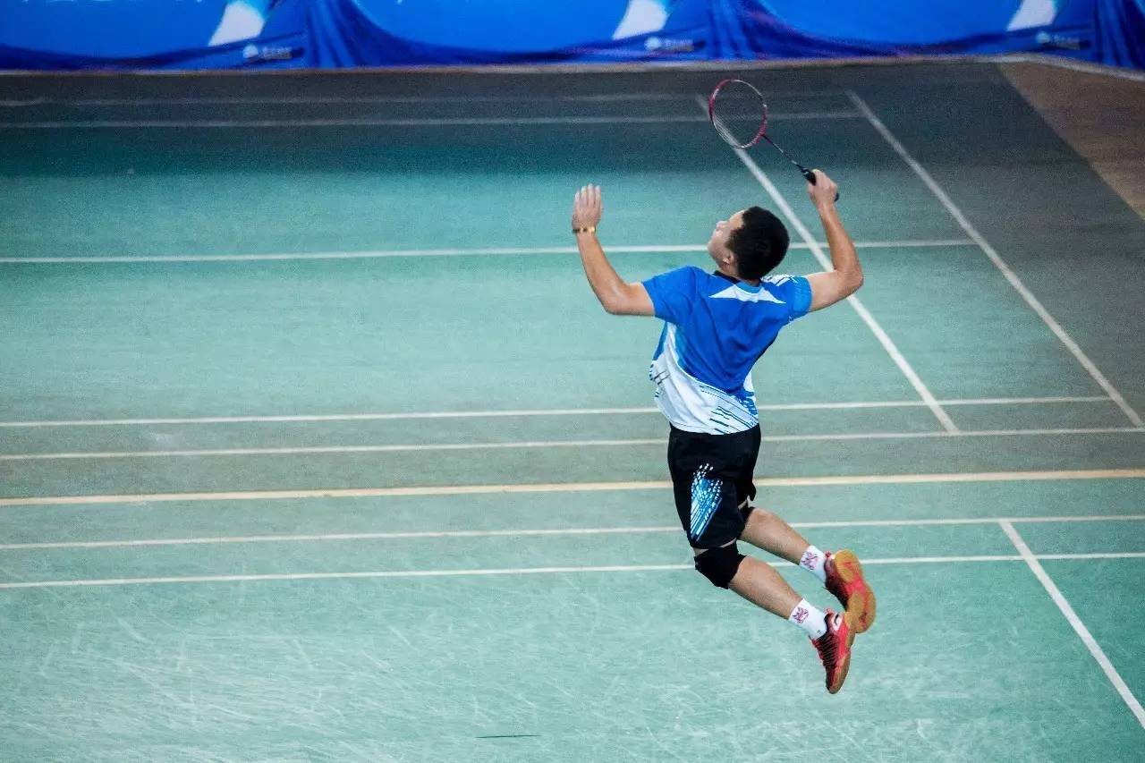 超联赛中 超联赛中